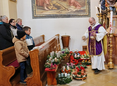 Adventkranzsegnung