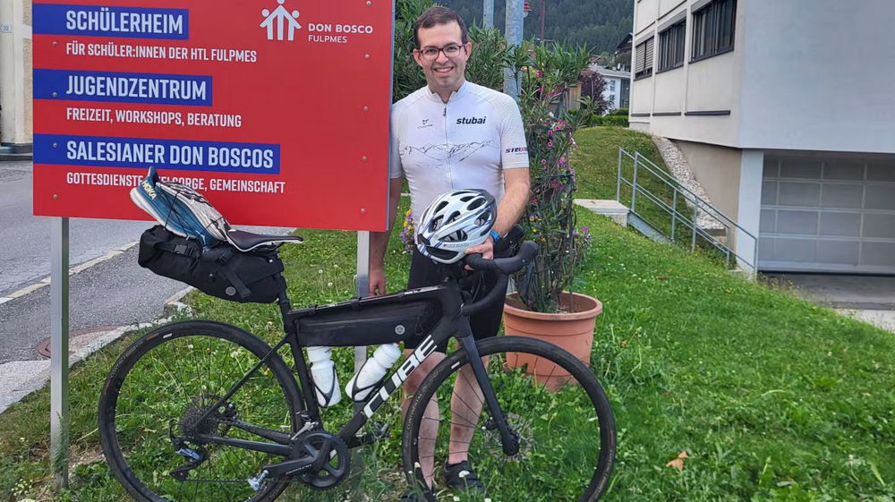 Neuer Salesianer-Provinzial radelt 550 Kilometer zu Amtseinführung / Salesianer Don Boscos Neuer Salesianer-Provinzial radelt 550 Kilometer zu Amtseinführung