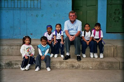 Bernhard mit seinen Schützlingen / Archivbild