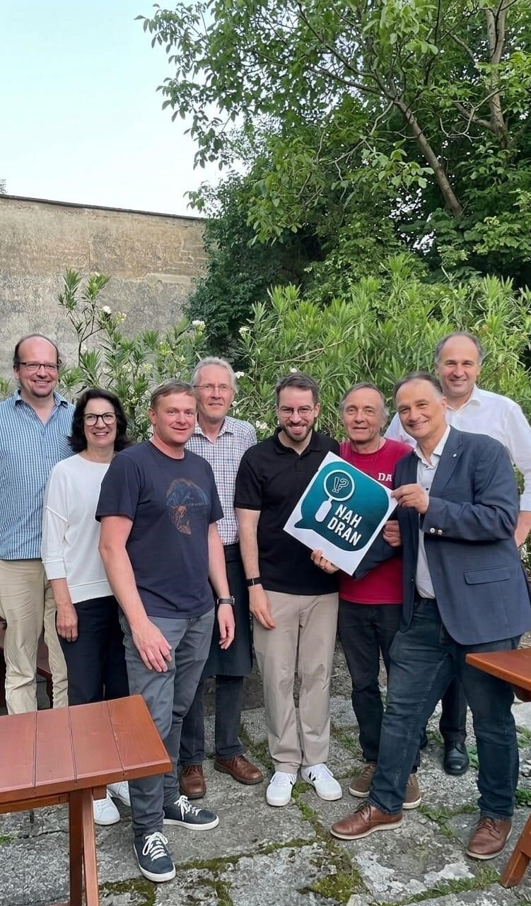 Mehr als 120 Menschen erlebten beim ersten „Nah dran“-Abend im Seelsorgeraum Nord einen bewegenden Sommerabend mit Andreas Onea. / Seelsorgeraum Floridsdorf Nord Mehr als 120 Menschen erlebten beim ersten „Nah dran“-Abend im Seelsorgeraum Nord einen bewegenden Sommerabend mit Andreas Onea.