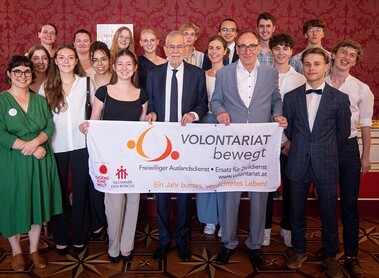 Bundespräsident würdigt junge Freiwillige für soziales Engagement im Ausland