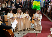 neun Kinder feiern am 7. Mai die Erstkommunion