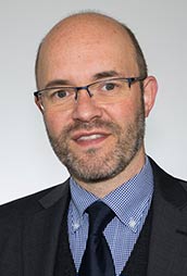 Univ.-Prof. DDr. Jörg Ernesti / privat