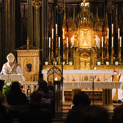 Festgottesdienst mit Kardinal Schönborn