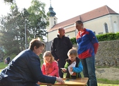 'Kinderliturgie - Mit allen Sinnen feiern' - Wortgottesfeier und Stationenbetrieb