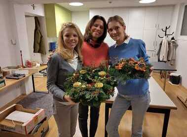 Adventkranzbinden / Brigitte Ronniger Adventkranzbinden