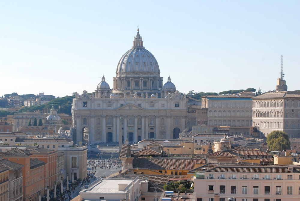 Vatikan / www.markus-goestl.at Blick zum Petersdom