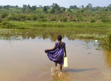 Wasser muss jetzt von weit entfernten Sumpfgebieten geholt werden