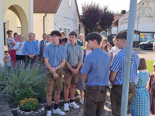 Traditionelles Burschenamt in Zwentendorf / Theresa Bernold