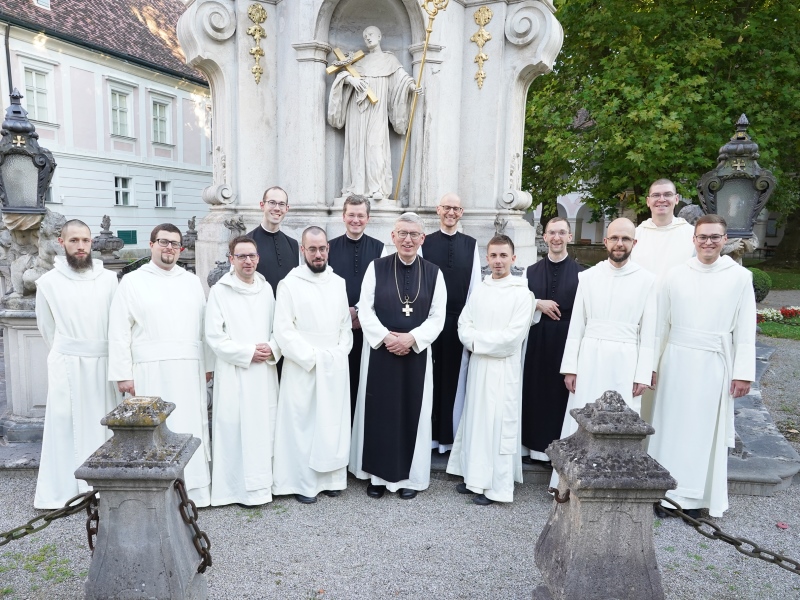 Felice con sette novizi e due professioni permanenti nell’abbazia di Heiligenkreuz